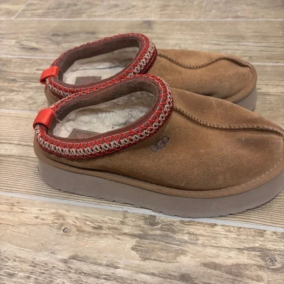 Ugg Tazz II Platform Slipper, Size 8 - Picture 7 of 9